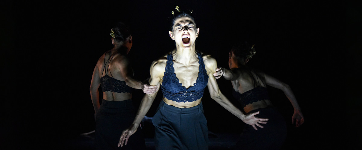 BEMUTATÓ - Ébredj, kedvesem / Öntudatlan én