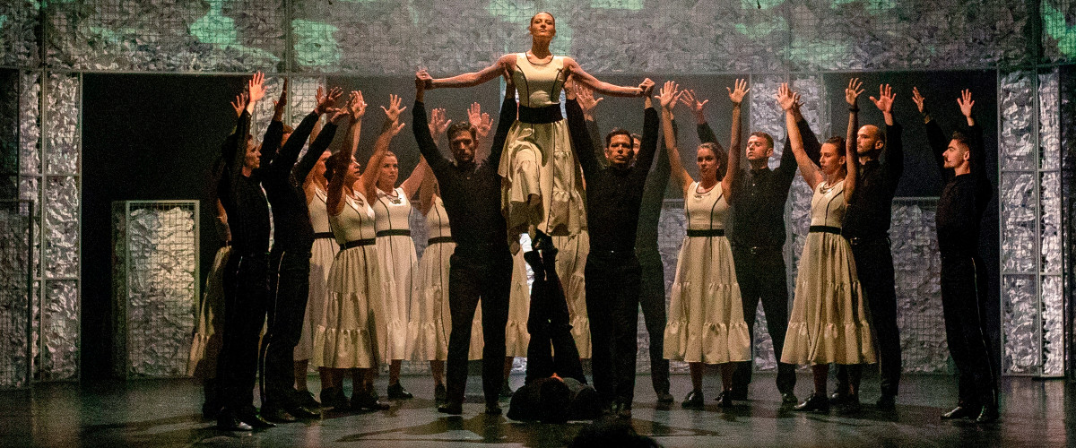 Budapesti bemutató - Sólyomének / Sokolova pesma