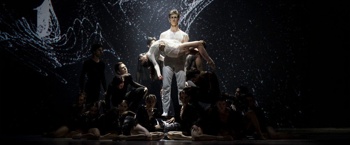 Budapesti Bemutató - A halál és a lányka